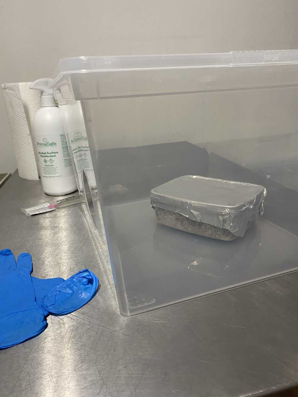 A still air box with a sterilised substrate container